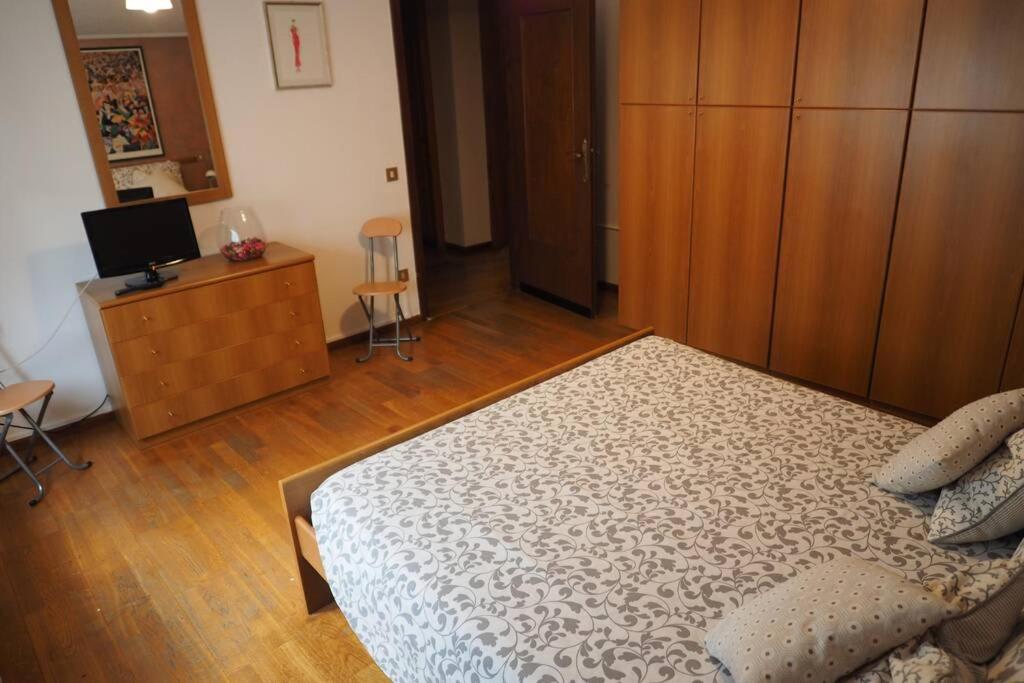 La Casa Degli Ospiti Apartamento Morbegno Exterior foto